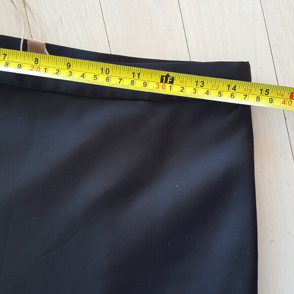 BOSS ! Skirt ( US/6) - Picture 6 of 9